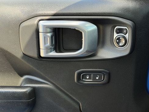 Used 2023 Jeep Wrangler Unlimited Sport AWD/4WD image 22
