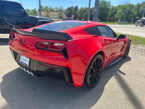 Used 2017 Chevrolet Corvette Grand Sport w/ Grand Sport Heritage Package RWD image 5