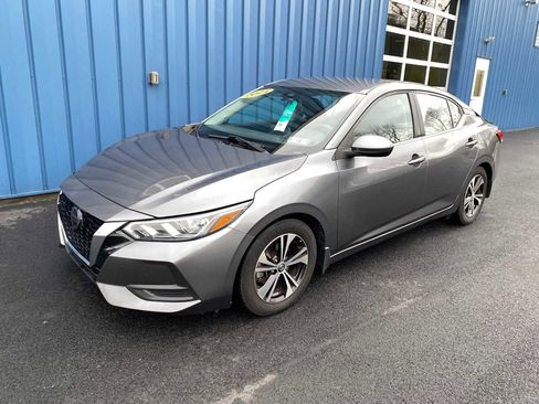 Used 2021 Nissan Sentra SV image 2