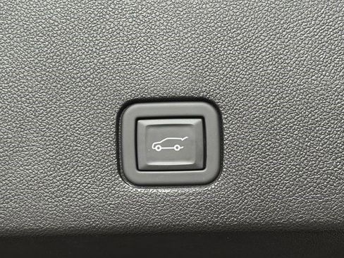 Certified 2024 Cadillac XT6 Premium Luxury w/ LPO, Floor Liner Package image 16