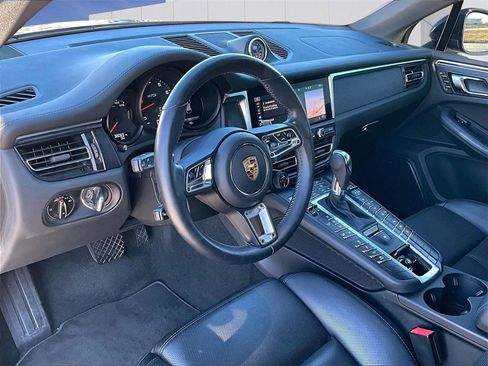 Used 2021 Porsche Macan GTS image 4