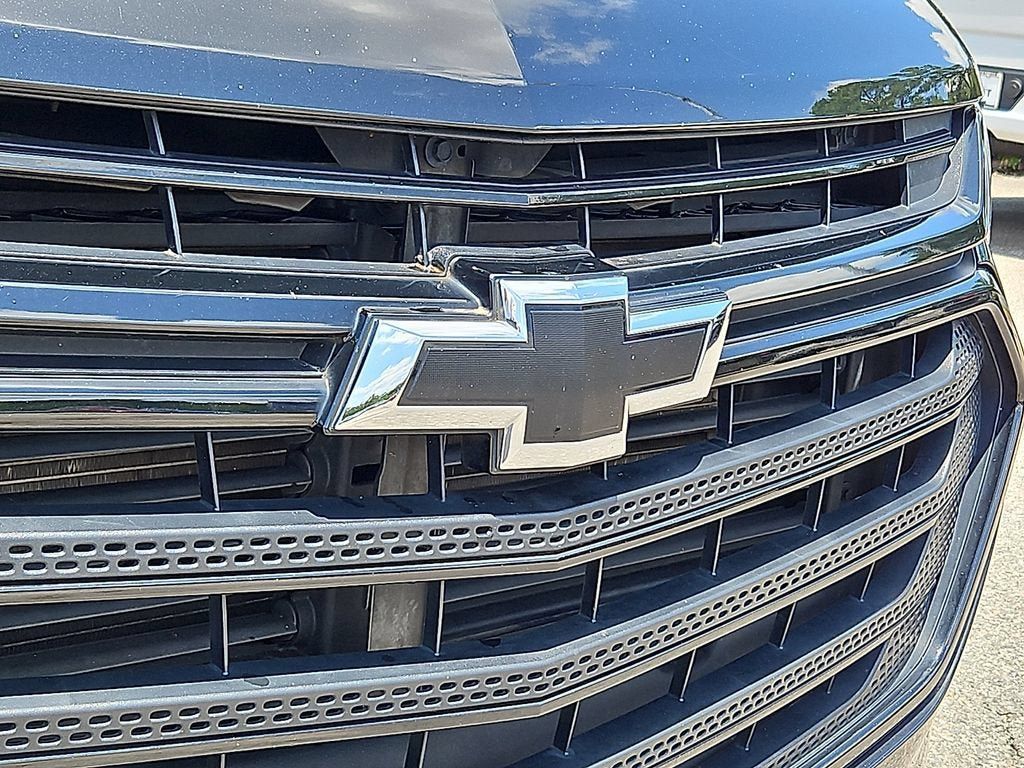 Certified 2019 Chevrolet Traverse Premier w/ LPO, Blackout Package FWD image 33
