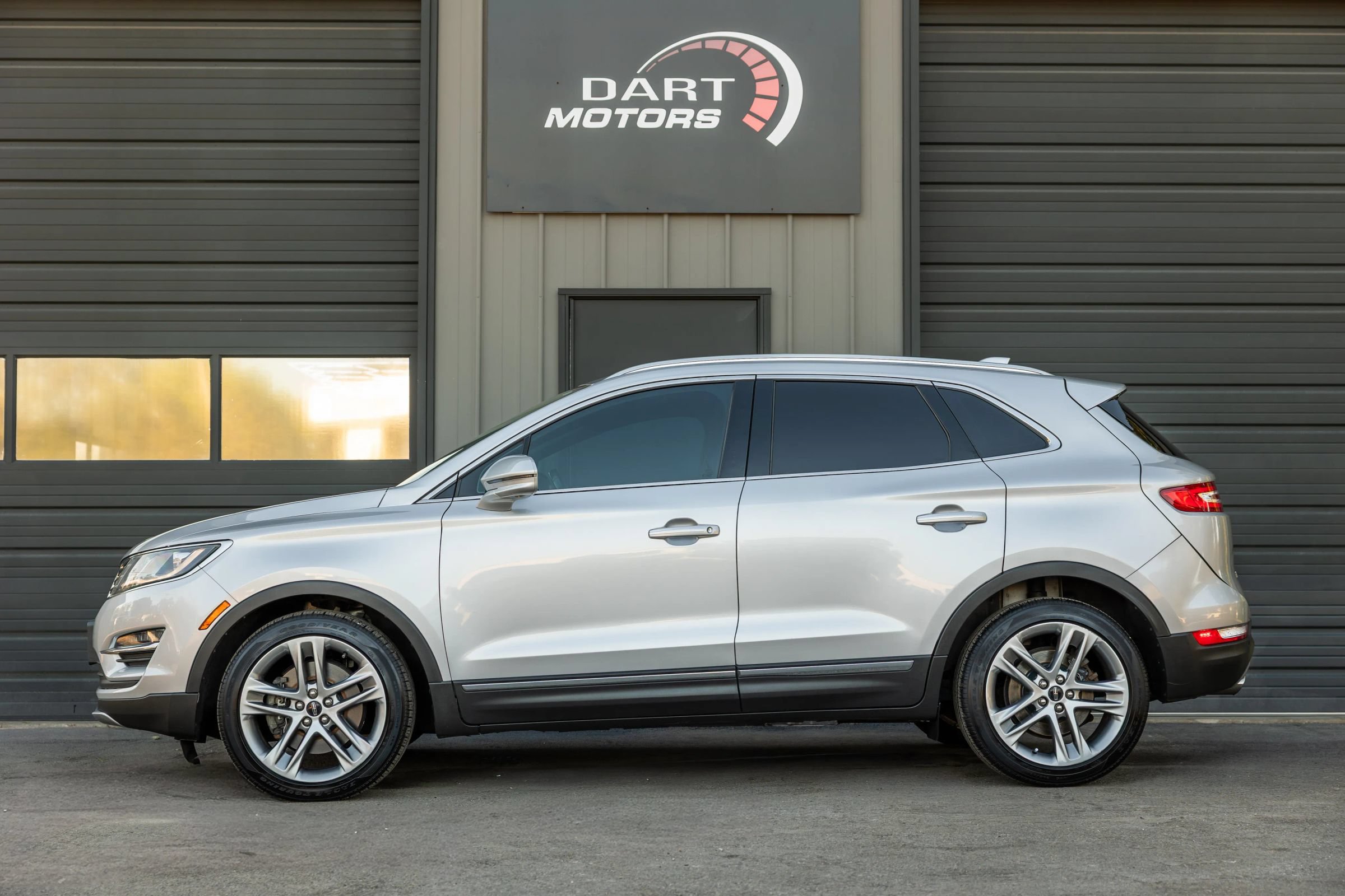 Used 2018 Lincoln MKC Reserve w/ Lincoln MKC Climate Package AWD/4WD image 4