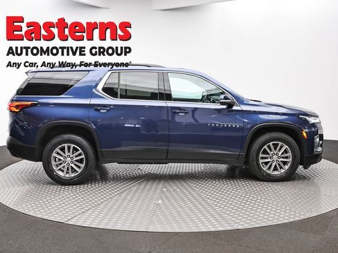 Used 2023 Chevrolet Traverse LT AWD/4WD image 4