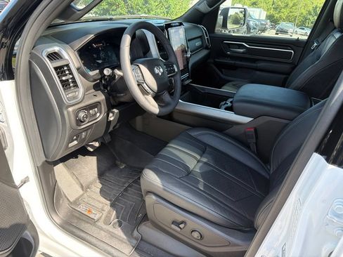 Used 2025 RAM 1500 Big Horn AWD/4WD image 13
