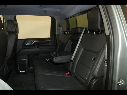 Used 2025 Chevrolet Silverado 2500 LT w/ Safety Package AWD/4WD image 33