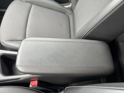 Used 2023 Buick Encore GX Preferred w/ Cold Weather Comfort Package AWD/4WD image 20