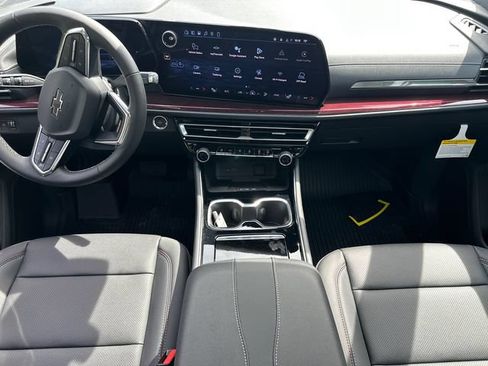 New 2026 Chevrolet Traverse Z71 w/ Driver Confidence Package AWD/4WD image 20