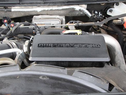 Used 2022 GMC Sierra 2500 Denali w/ Denali Black Diamond Edition AWD/4WD image 38