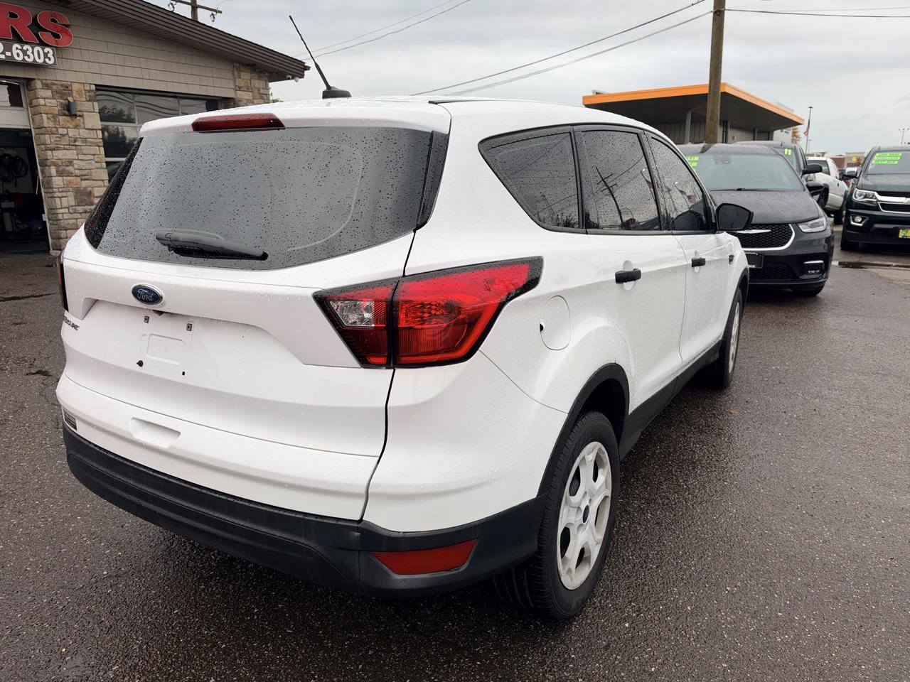 Used 2019 Ford Escape S FWD image 5