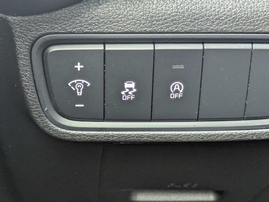 Used 2024 Kia Soul LX w/ Option Group 015 FWD image 23