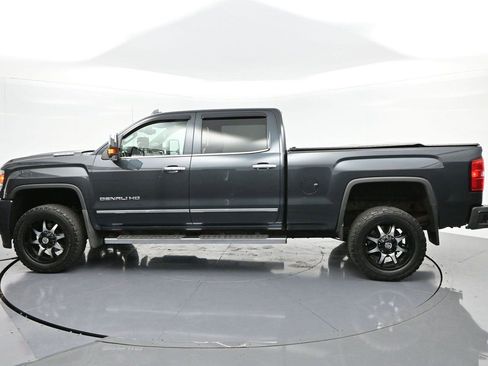 Used 2018 GMC Sierra 2500 Denali w/ Duramax Plus Package image 4