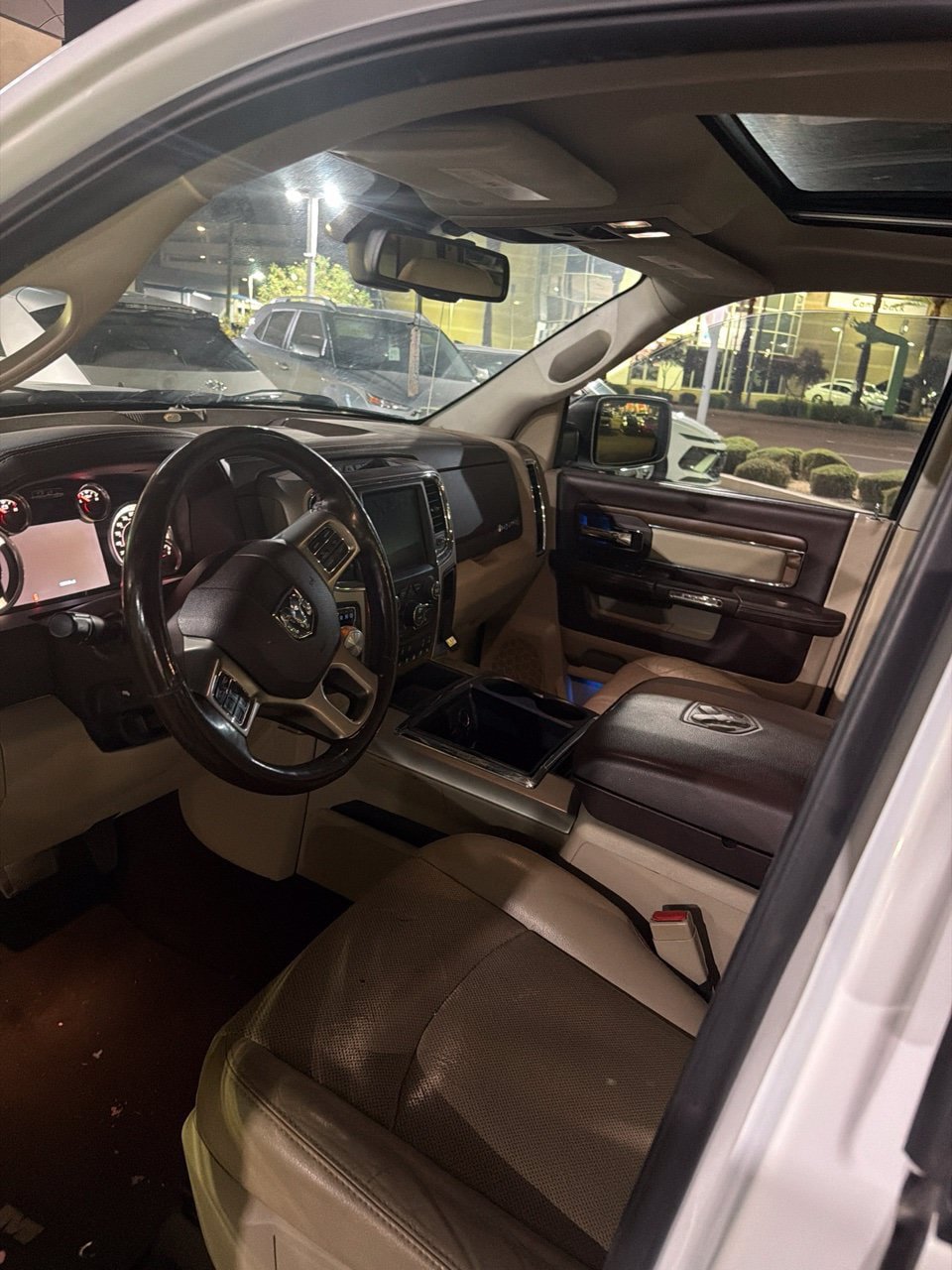 Used 2015 RAM 1500 Laramie w/ Convenience Group AWD/4WD image 5