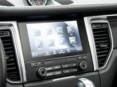 Used 2017 Porsche Macan GTS image 18