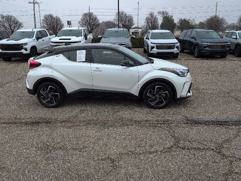 Used 2021 Toyota C-HR Limited image 16
