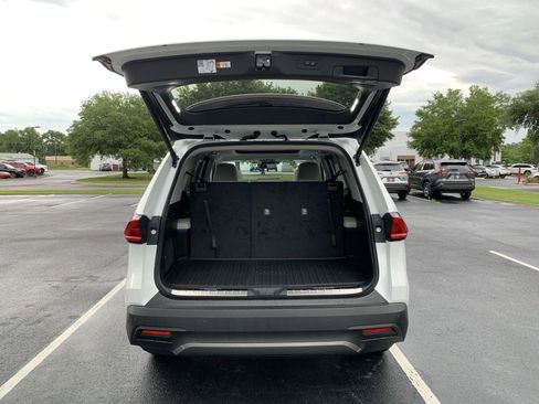 New 2024 Toyota Grand Highlander Limited image 44