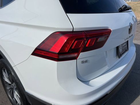 Used 2022 Volkswagen Tiguan SE image 12