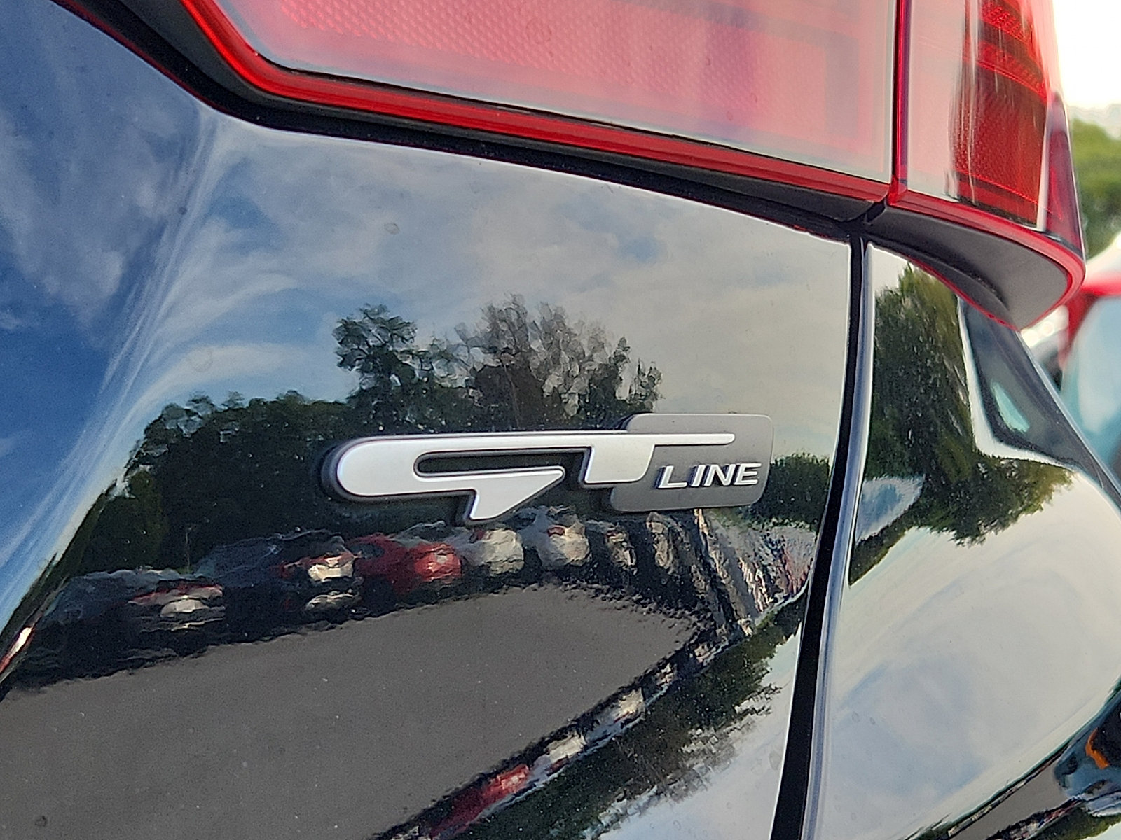 Used 2023 Kia Forte GT-Line w/ GT-Line Technology Package FWD image 32