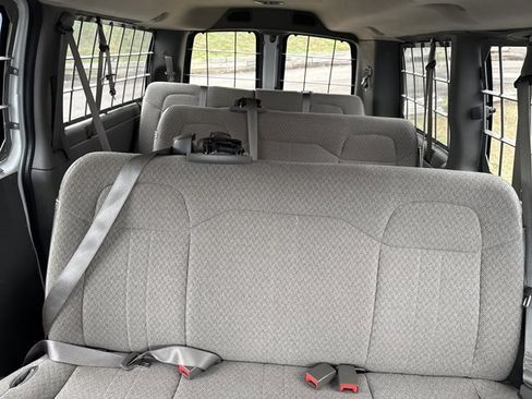 Used 2011 Chevrolet Express 2500 LS image 12