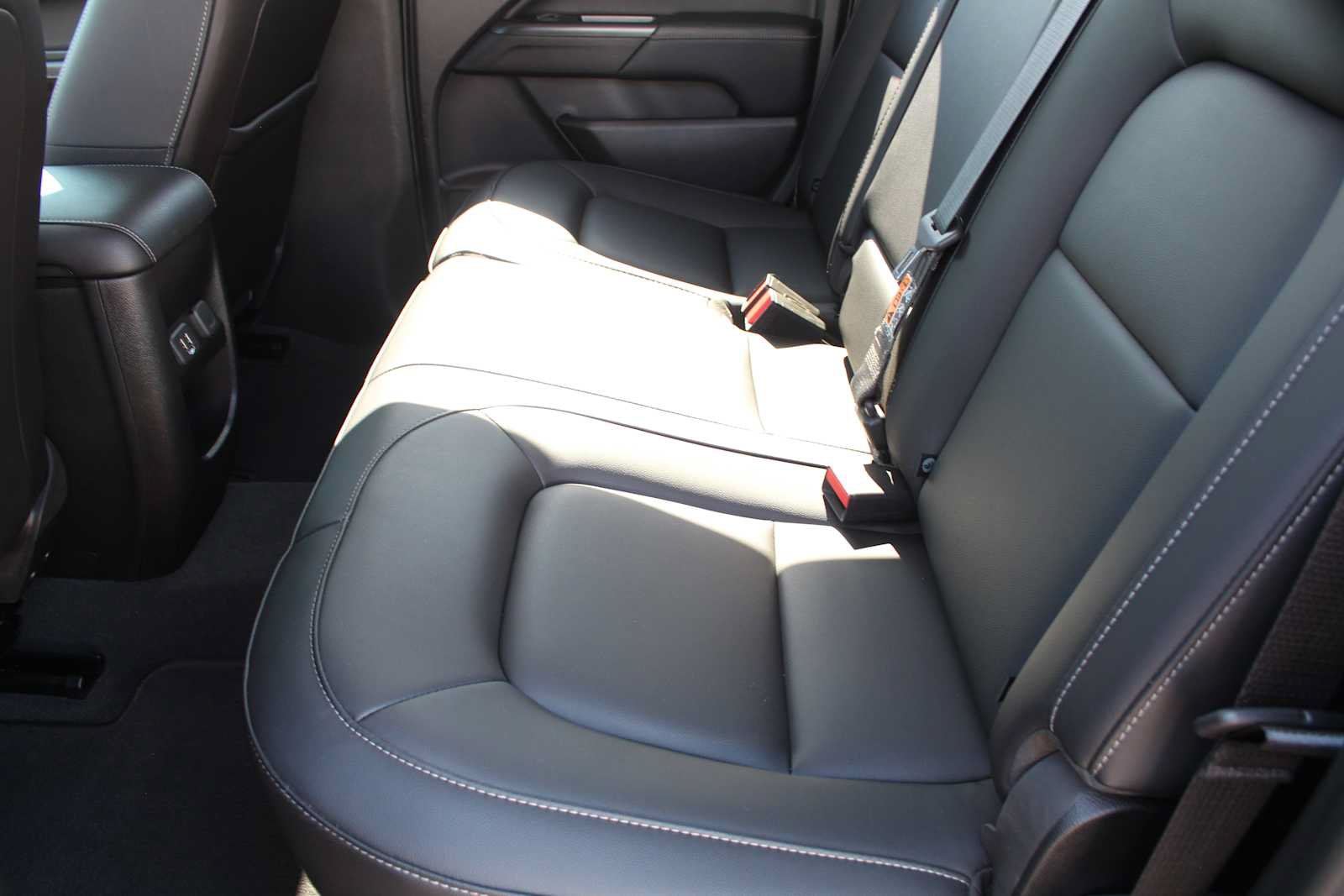 Used 2022 GMC Canyon Elevation w/ Elevation Premium Package AWD/4WD image 25