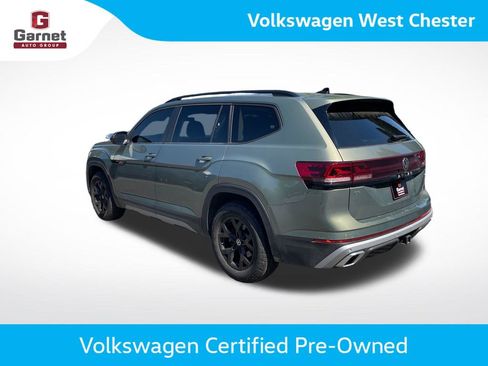 Certified 2025 Volkswagen Atlas Peak Edition SE AWD/4WD image 3