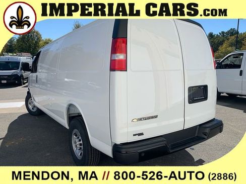 New 2025 Chevrolet Express 2500 Extended RWD image 8