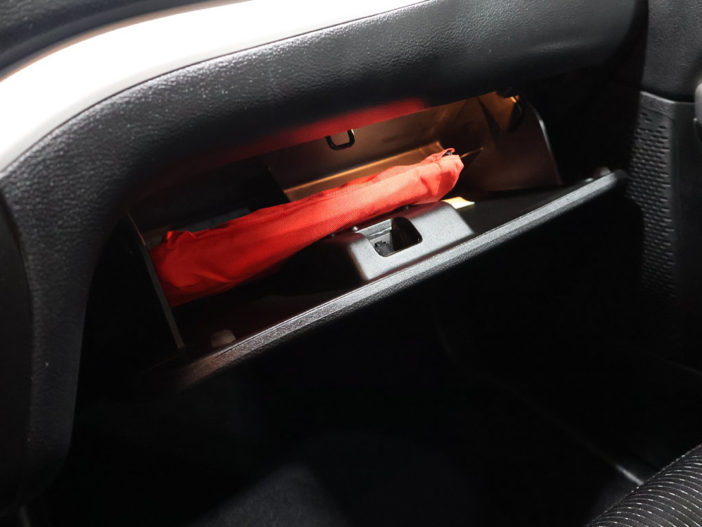Used 2019 Dodge Journey SE FWD image 30