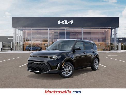New 2025 Kia Soul LX image 1