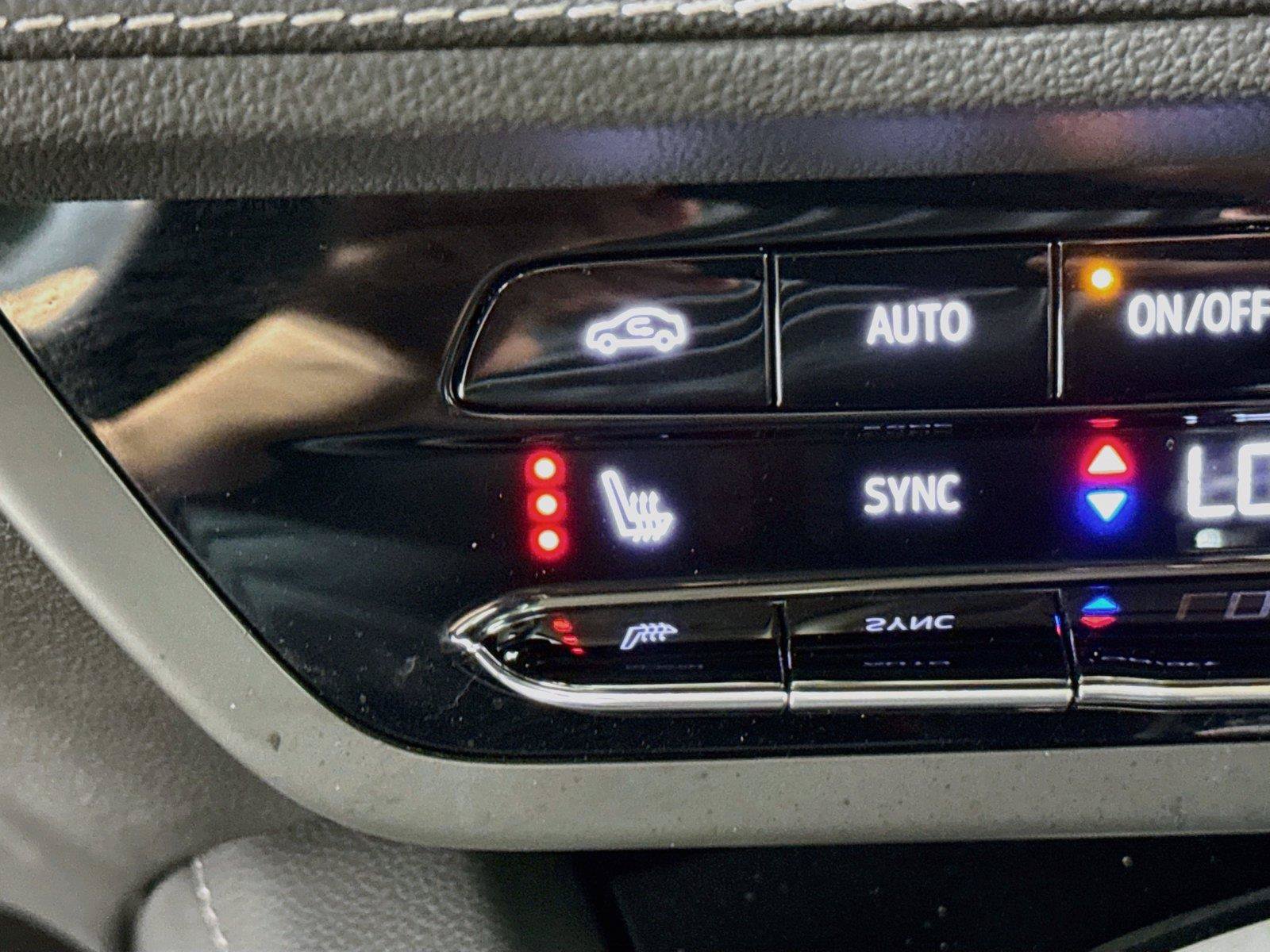Used 2023 Buick Envision Preferred AWD/4WD image 16