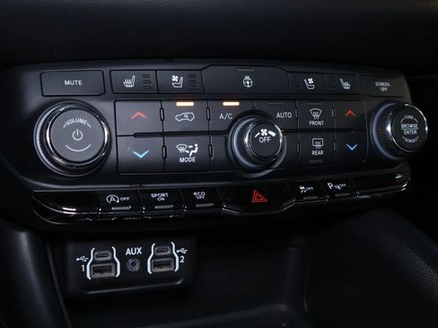 Used 2024 Dodge Durango GT AWD/4WD image 34