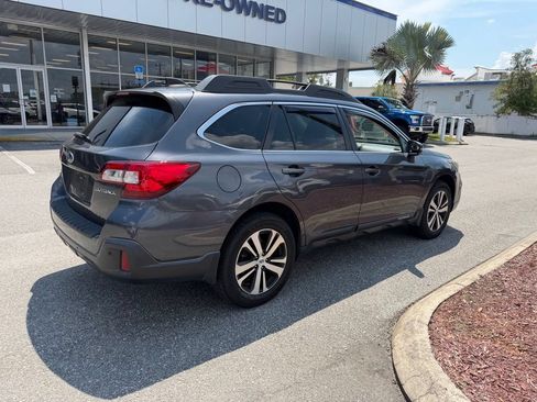 Used 2019 Subaru Outback 2.5i Limited w/ Popular Package #2 AWD/4WD image 2