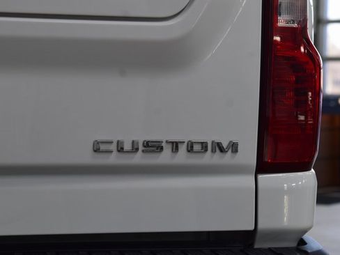 Used 2024 Chevrolet Silverado 2500 Custom w/ Custom Value Package image 27