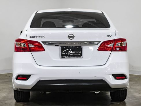 Used 2019 Nissan Sentra SV w/ Special Edition Package FWD image 11