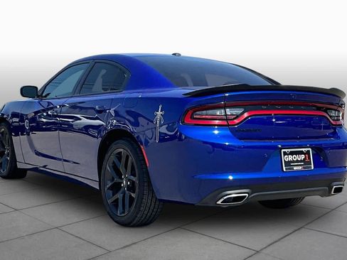 Used 2022 Dodge Charger SXT w/ Blacktop Package RWD image 11