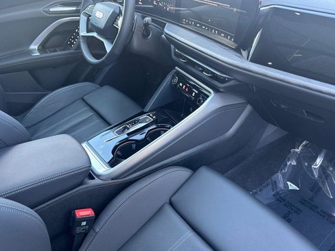 Certified 2025 Audi Q5 Premium Plus w/ Premium Plus image 16