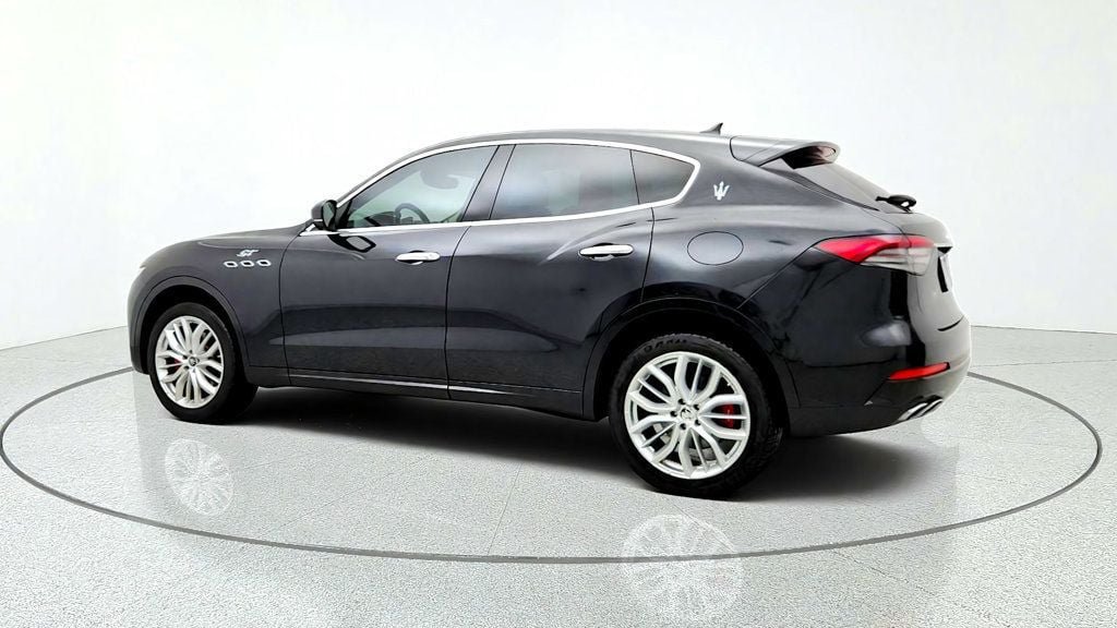 Used 2022 Maserati Levante GT AWD/4WD image 7