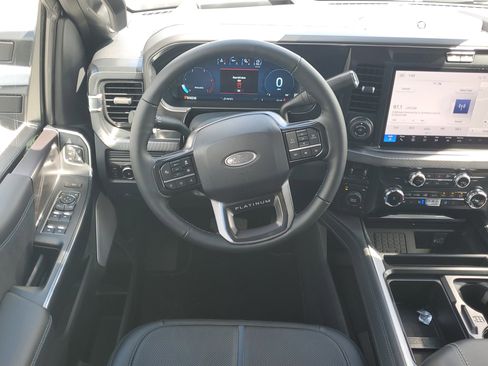 New 2026 Ford F450 Platinum w/ FX4 Off-Road Package image 13