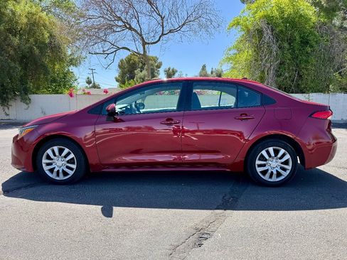 Used 2024 Toyota Corolla LE FWD image 5