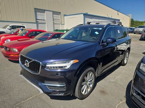 Used 2016 Volvo XC90 T6 Momentum w/ Momentum Plus Package AWD/4WD image 1