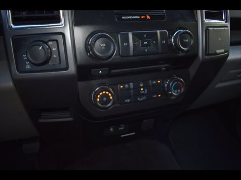 Used 2015 Ford F150 XLT w/ Equipment Group 301A Mid AWD/4WD image 12