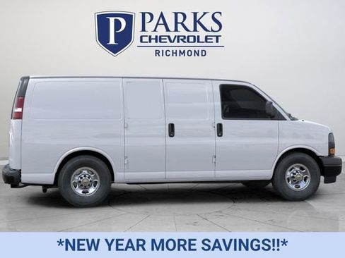 New 2025 Chevrolet Express 2500 w/ Driver Convenience Package image 5