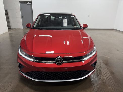 New 2026 Volkswagen Jetta SE image 8