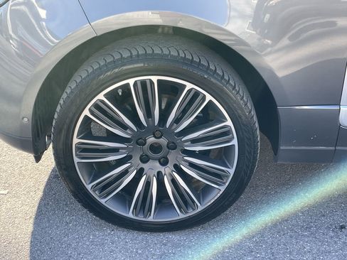 Used 2019 Land Rover Range Rover Long Wheelbase Autobiography image 26