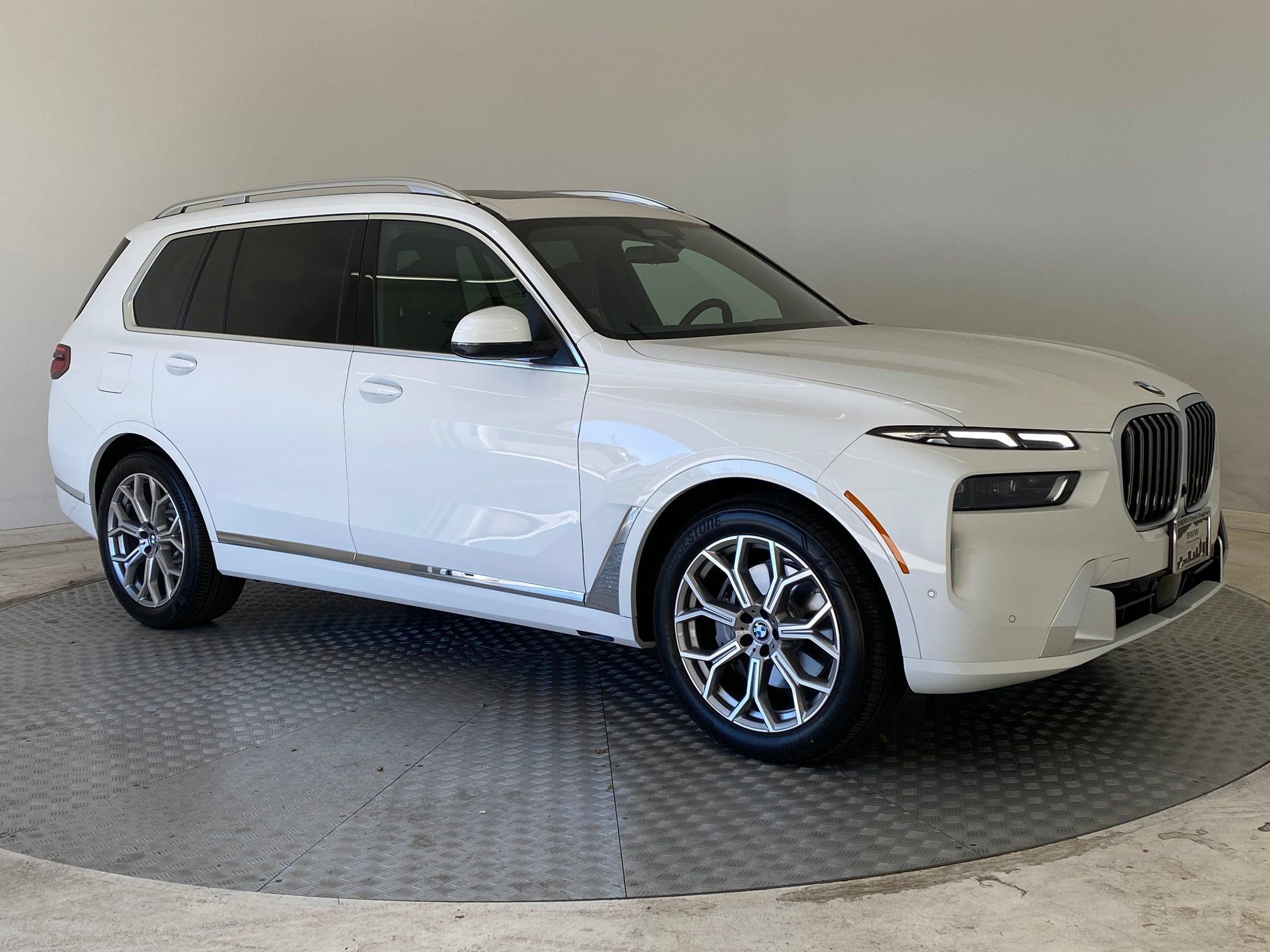 Used 2026 BMW X7 xDrive40i AWD/4WD image 7