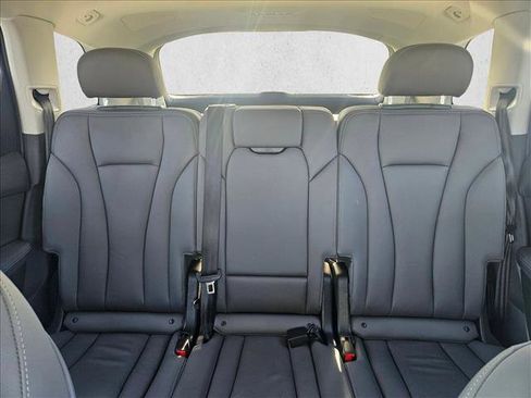 Used 2025 Audi Q7 3.0T Premium Plus w/ Premium Plus Package image 16