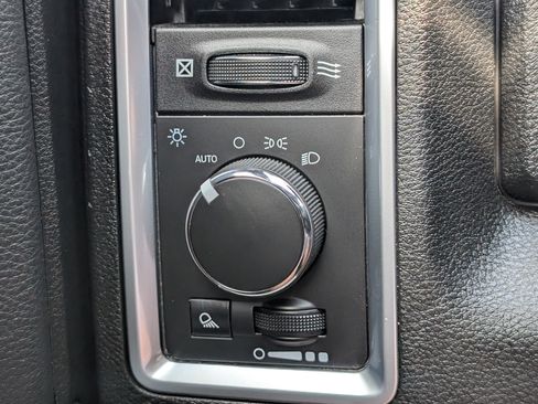 Used 2024 RAM 1500 Warlock AWD/4WD image 20