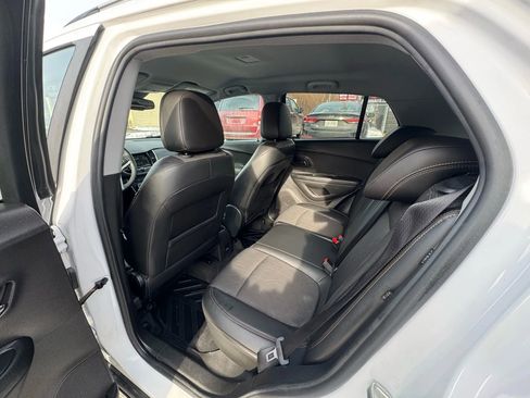 Used 2018 Chevrolet Trax LT w/ LT Convenience Package image 22