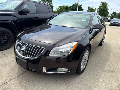 Used 2011 Buick Regal CXL FWD image 3
