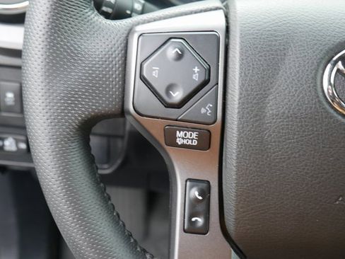 Used 2023 Toyota Tacoma TRD Sport image 16