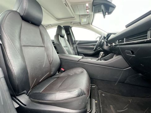 Used 2019 MAZDA MAZDA3 Sedan w/ Premium Package image 21